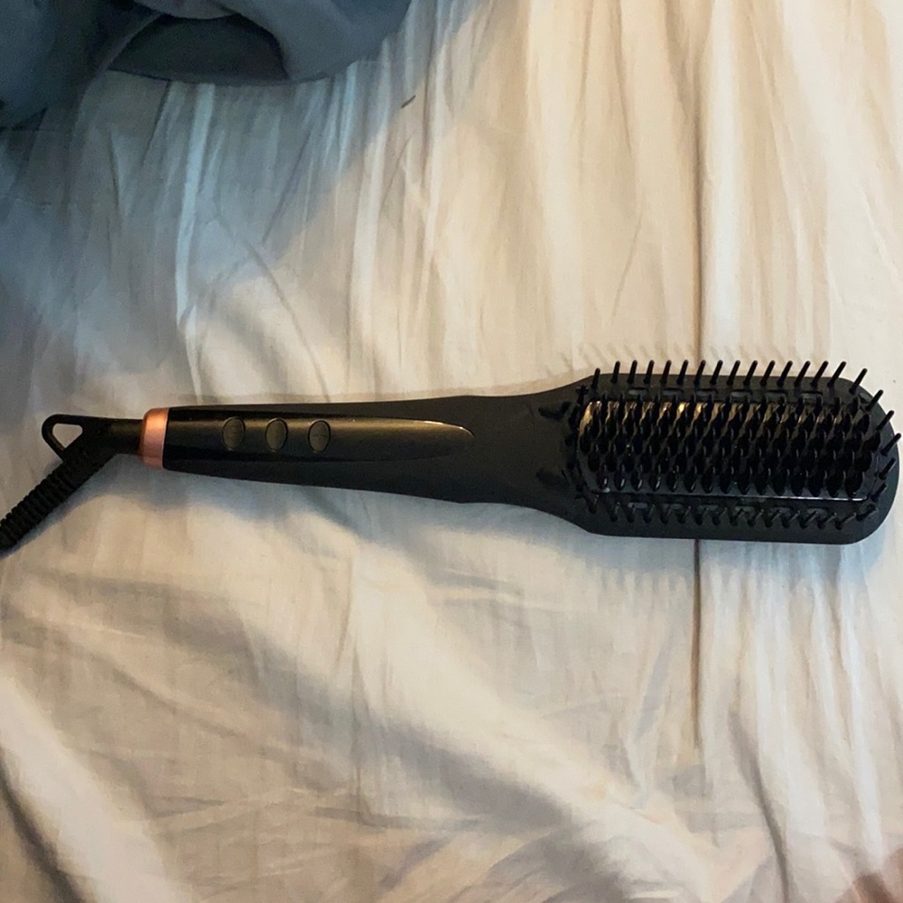 Polished perfection straightening brush 1.0